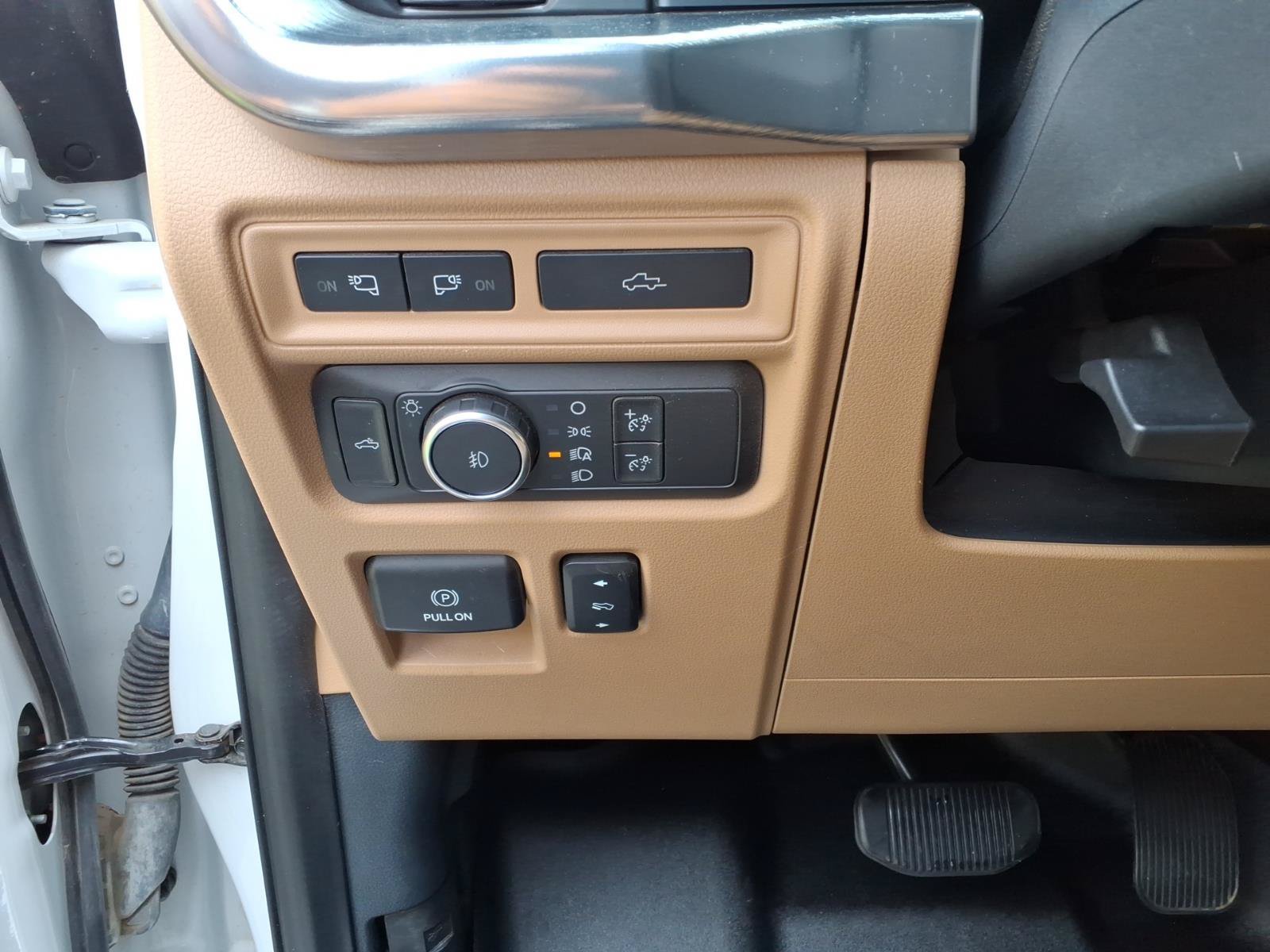 Used 2021 Ford F150 Lariat w/ Trailer Tow Package AWD/4WD image 20