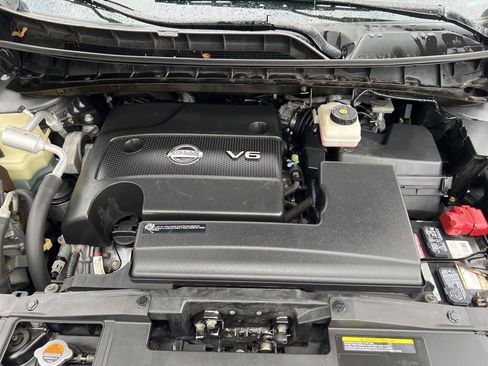 Used 2015 Nissan Murano Platinum w/ Platinum Technology Package AWD/4WD image 28