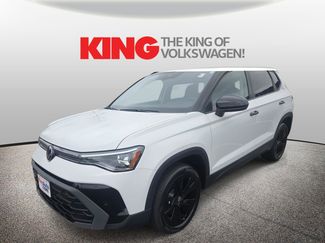 Certified 2025 Volkswagen Taos SE video 2