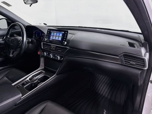 Used 2022 Honda Accord Sport image 34
