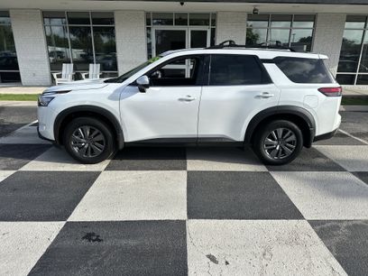 Used 2025 Nissan Pathfinder SV w/ SV Premium Package
