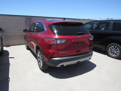 Used 2020 Ford Escape Titanium AWD/4WD image 4