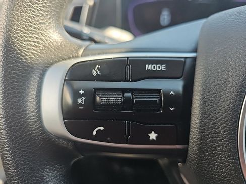 Used 2025 Kia Sportage LX FWD image 31