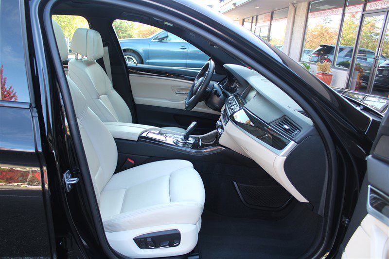 Used 2014 BMW 535i xDrive Sedan AWD/4WD image 31