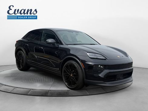 Used 2024 Porsche Macan 4 Electric AWD/4WD image 10
