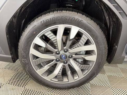 Used 2025 Subaru Forester Touring image 13
