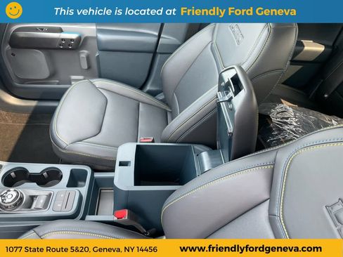 Used 2025 Ford Maverick Lobo AWD/4WD image 29