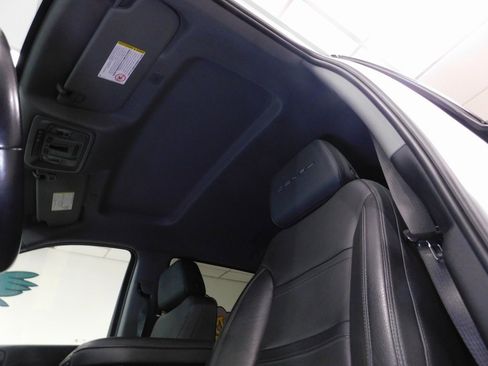 Used 2022 GMC Sierra 3500 Denali w/ Technology Package image 46