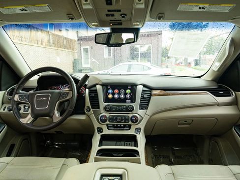 Used 2016 GMC Yukon Denali w/ Open Road Package AWD/4WD image 38