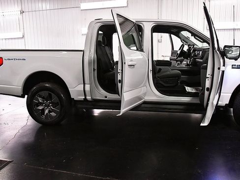 Used 2024 Ford F150 Lightning Flash image 34