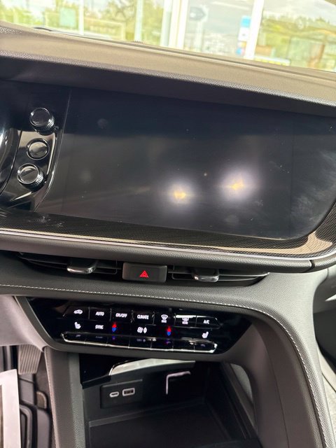 Used 2021 Buick Envision Essence w/ Sport Touring Package FWD image 9