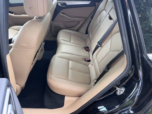 Used 2017 Porsche Macan S AWD/4WD image 22