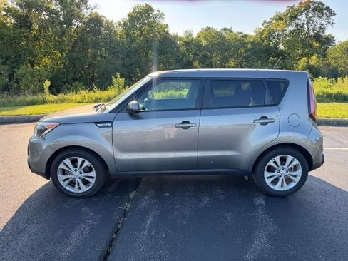 Used 2016 Kia Soul + FWD image 6