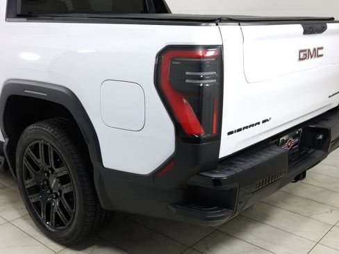 Used 2026 GMC Sierra EV Elevation w/ LPO, Elevation Dark Package image 42