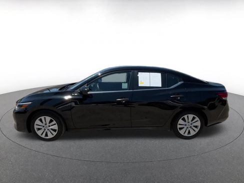 Used 2025 Nissan Sentra S FWD image 8