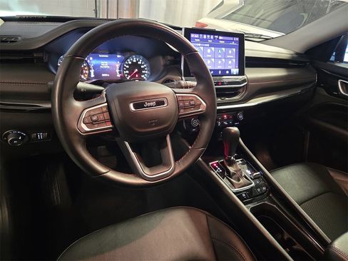 Used 2022 Jeep Compass Trailhawk w/ Trailhawk Convenience Group image 15