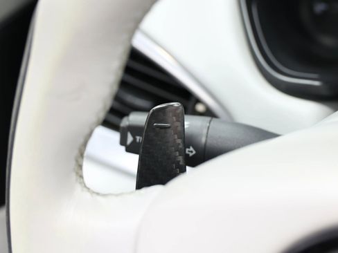 Used 2014 Aston Martin Vanquish Volante RWD image 36