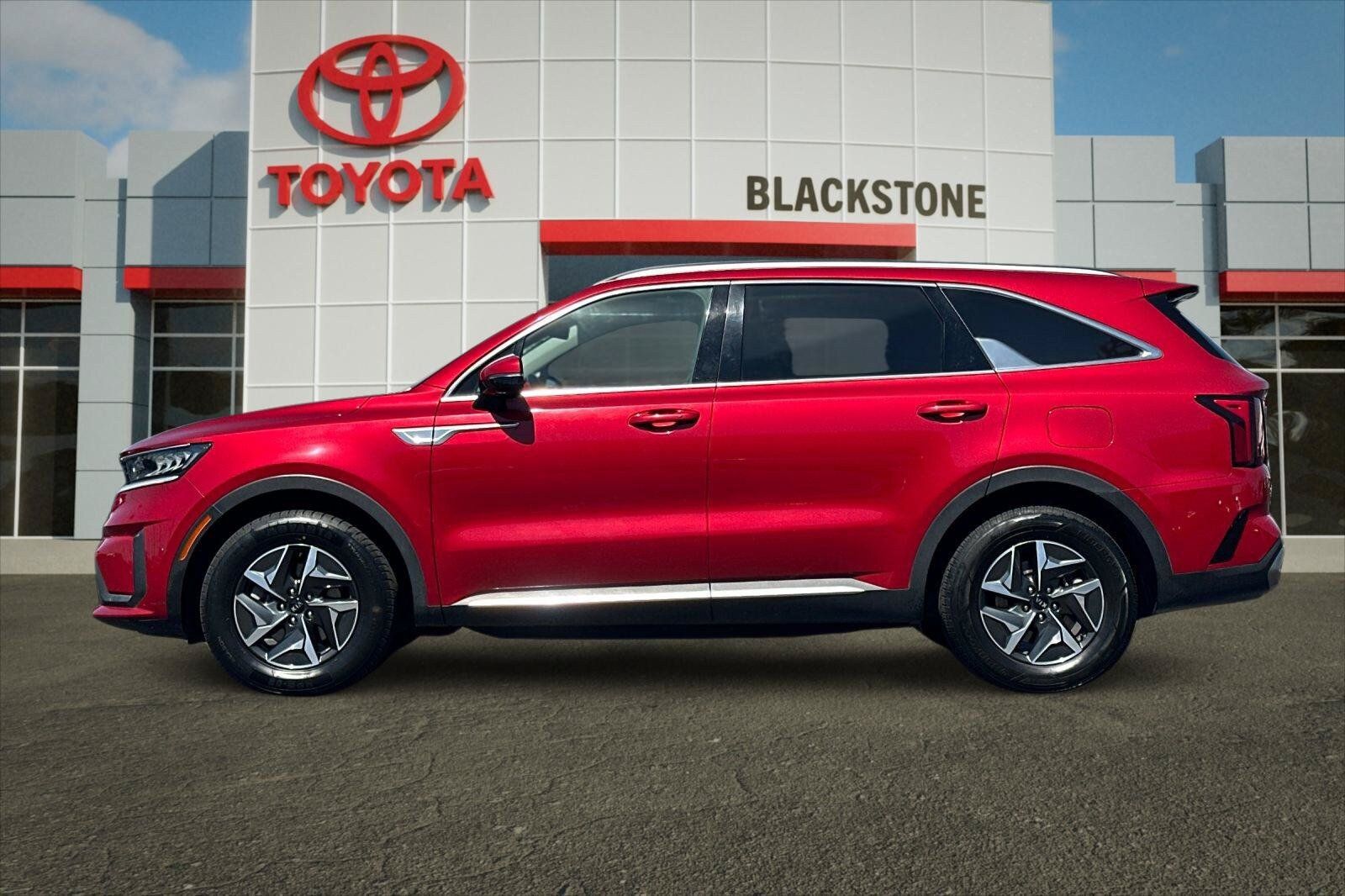 Used 2021 Kia Sorento S FWD image 6
