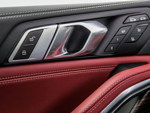 New 2026 BMW X6 xDrive40i w/ Executive Package image 17