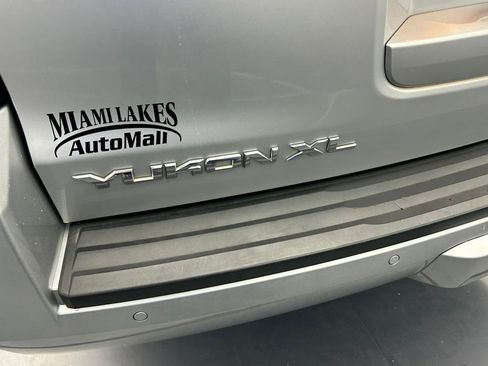 Used 2019 GMC Yukon XL SLE w/ Convenience Package image 40