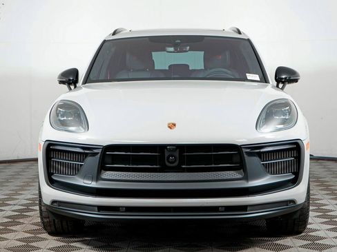 New 2026 Porsche Macan GTS image 10