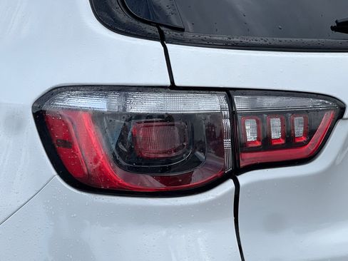 Used 2024 Jeep Compass Trailhawk image 47