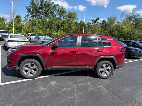 Used 2024 Toyota RAV4 XLE w/ Convenience Package AWD/4WD image 4