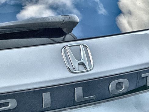 Used 2023 Honda Pilot EX-L image 16