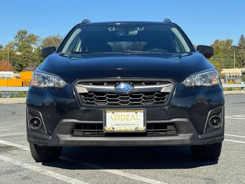 Used 2020 Subaru Crosstrek 2.0i image 2