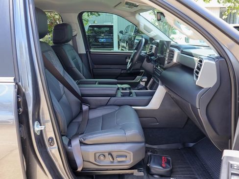 Used 2024 Toyota Tundra Limited AWD/4WD image 9