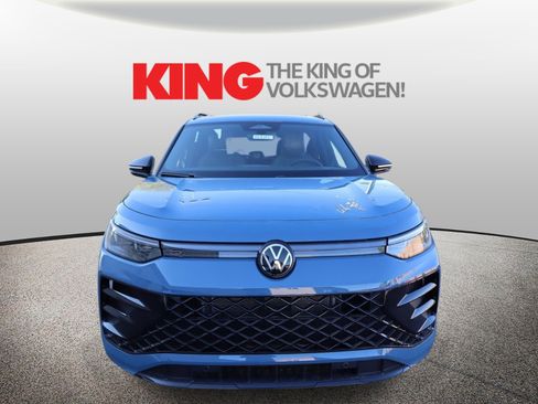 New 2026 Volkswagen Tiguan SE R-Line image 9