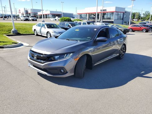 Used 2021 Honda Civic Sport image 2