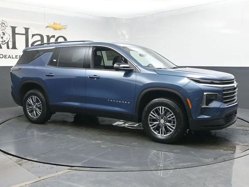 New 2026 Chevrolet Traverse LT AWD/4WD image 6