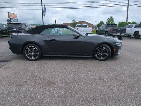 Used 2024 Ford Mustang Convertible RWD image 27
