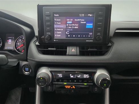 Used 2022 Toyota RAV4 XLE image 21