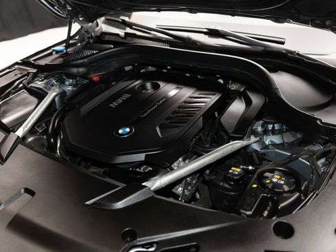 Used 2019 BMW 640i Gran Turismo xDrive image 42