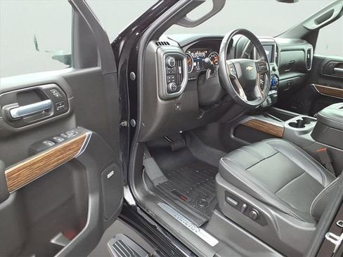 Used 2022 Chevrolet Silverado 3500 High Country w/ Z71 Off-Road Package image 10