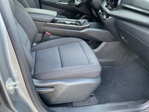 Used 2025 Chevrolet Equinox LT image 15