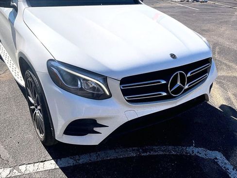Used 2019 Mercedes-Benz GLC 300 w/ AMG Line image 5