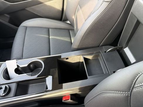 New 2026 Chevrolet Equinox LT w/ Convenience Package II image 28