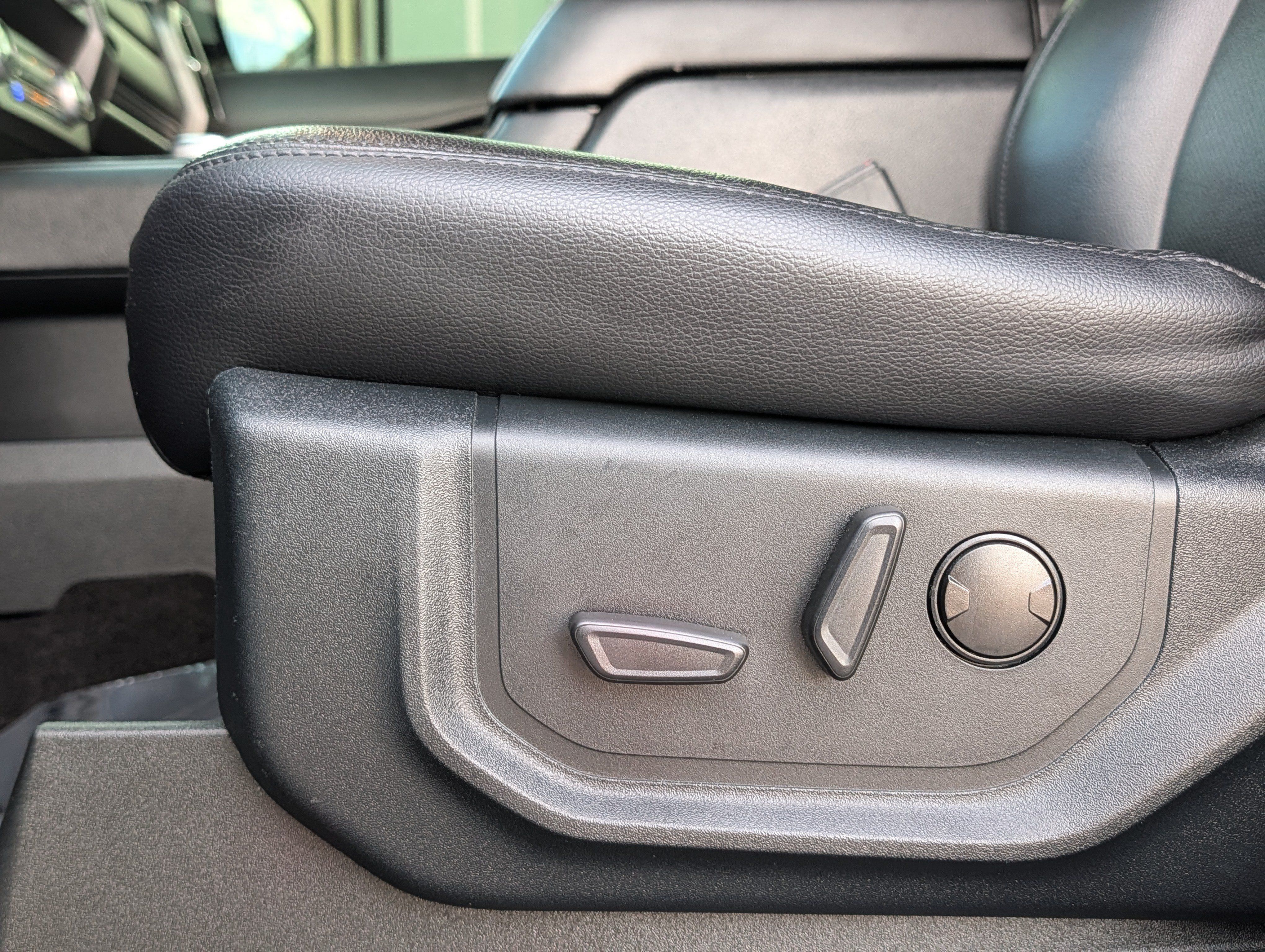 Used 2021 Ford Expedition XLT RWD image 25