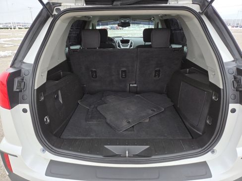 Used 2016 GMC Terrain SLE image 16