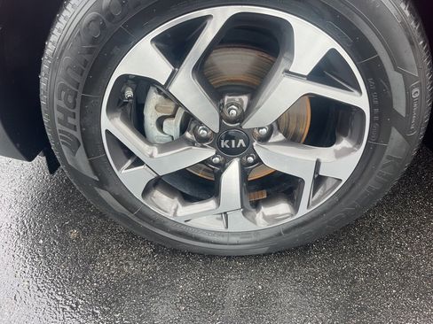 Used 2022 Kia Sportage LX image 9