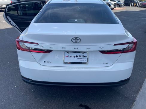 Used 2026 Toyota Camry LE FWD image 24