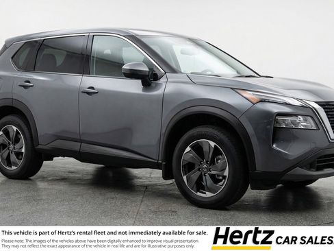 Used 2025 Nissan Rogue SV image 1