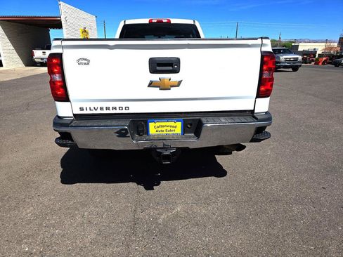 Used 2017 Chevrolet Silverado 2500 W/T AWD/4WD image 31