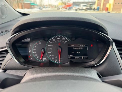 Used 2018 Chevrolet Trax LT w/ LT Convenience Package image 13