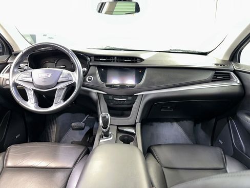 Used 2019 Cadillac XT5 Luxury image 31