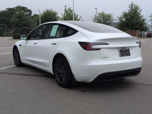 Used 2024 Tesla Model 3 Standard Range RWD image 6