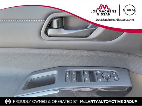 New 2025 Nissan Pathfinder SV w/ Black Appearance Package image 17